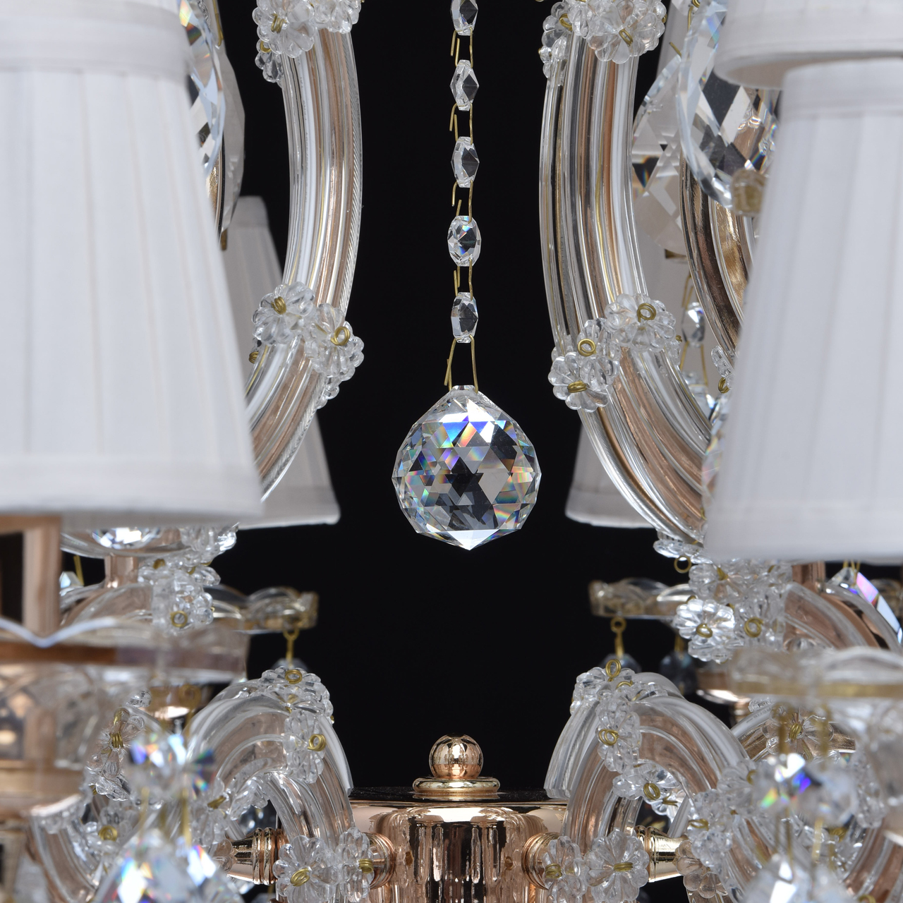 картинка Подвесная люстра Chiaro Даниэль 479010718 от магазина pro-decor.kz