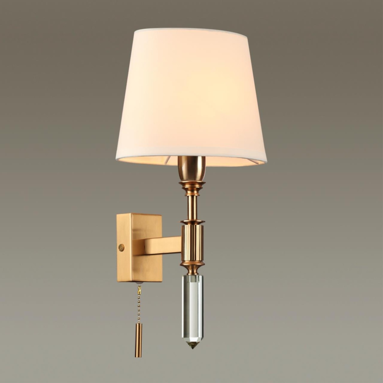 картинка Бра Odeon Light Modern London 4894/1W от магазина pro-decor.kz