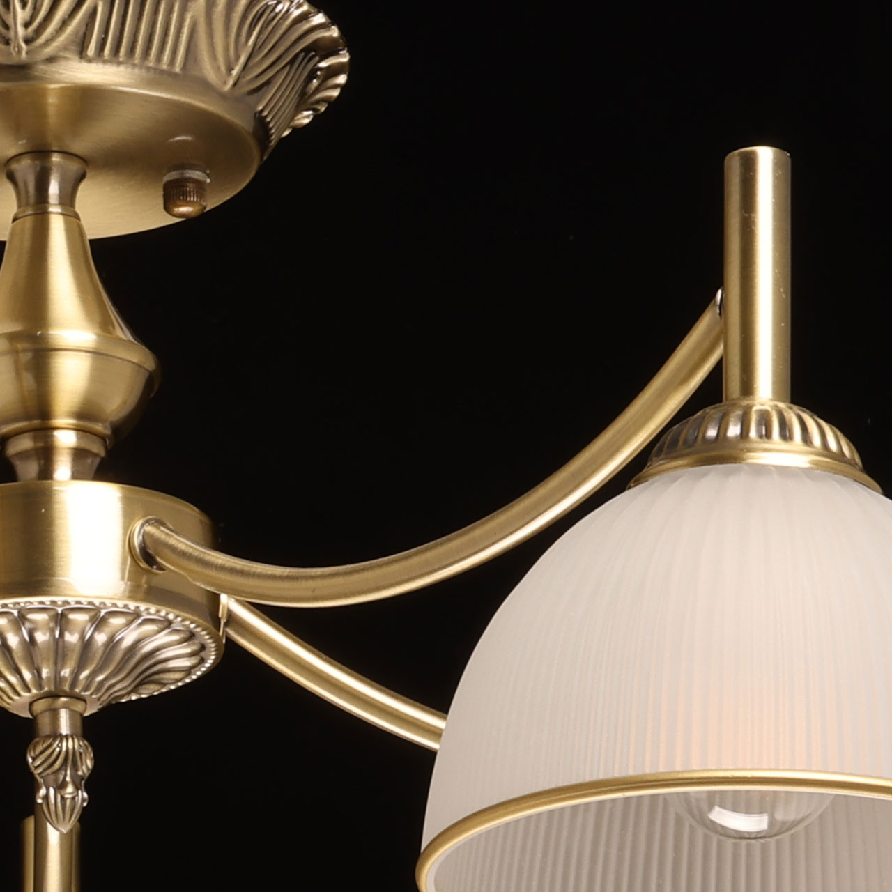 картинка 318015605 Олимп MW-light Потолочная люстра от магазина pro-decor.kz