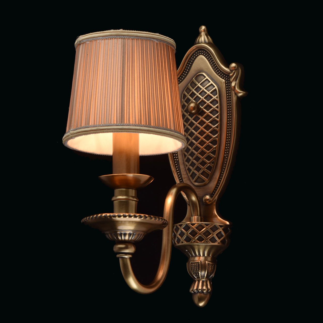 картинка Бра Chiaro Паула 411021101 от магазина pro-decor.kz