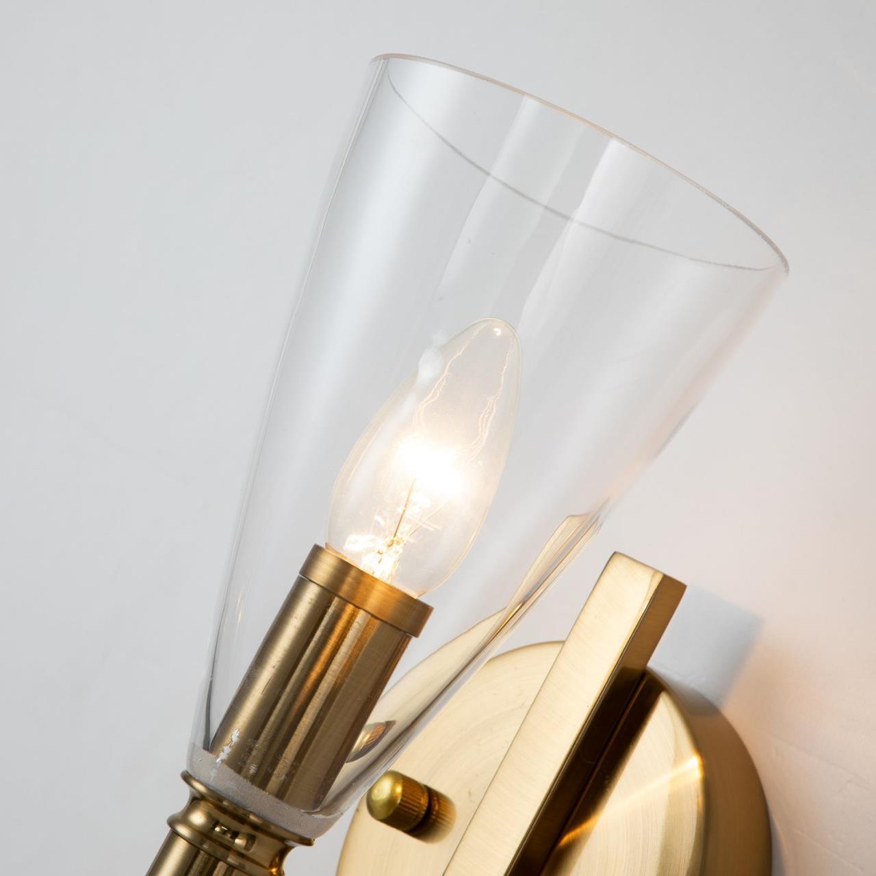 картинка Бра Favourite Lyra 2968-1W от магазина pro-decor.kz
