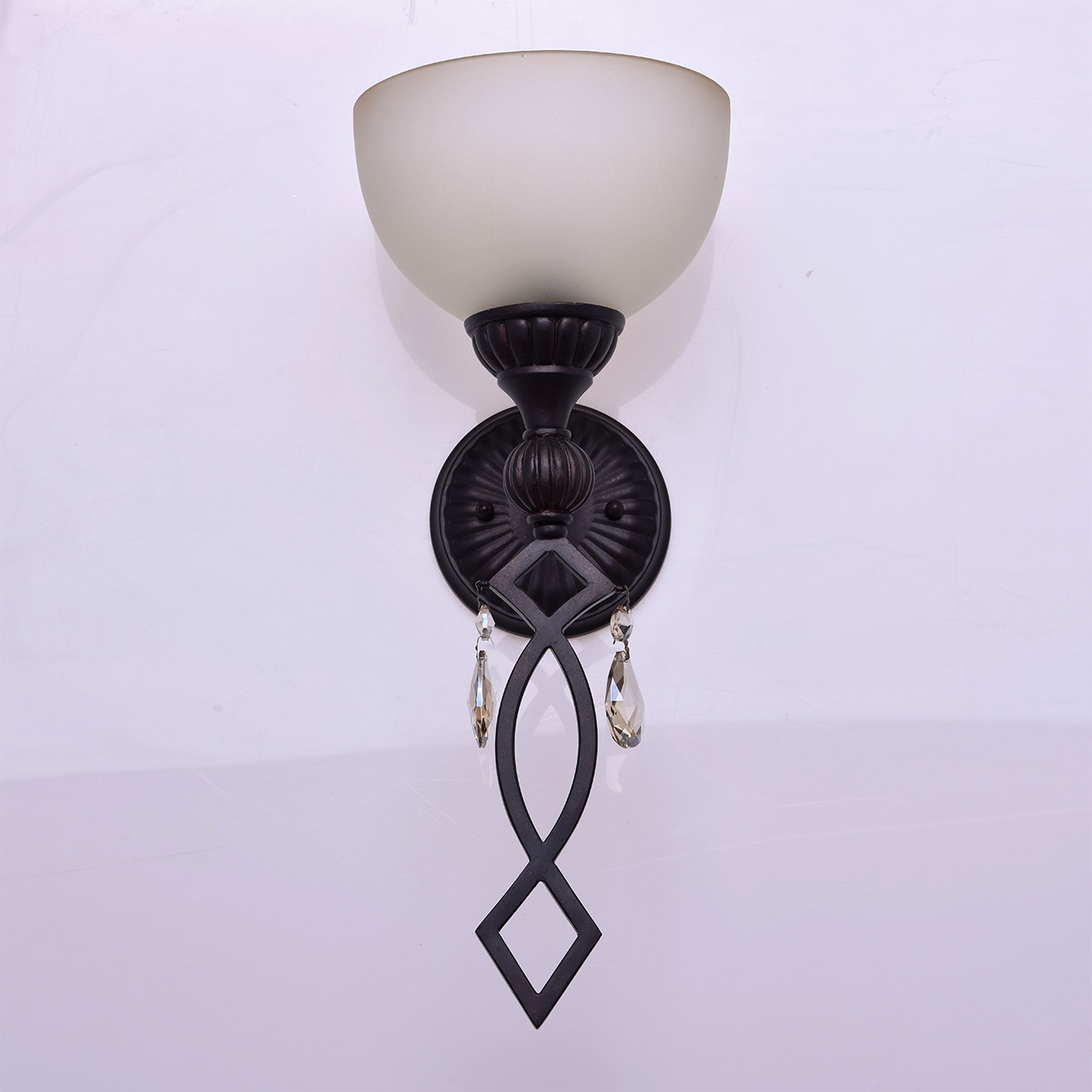 картинка Бра Chiaro Айвенго 382020301 от магазина pro-decor.kz