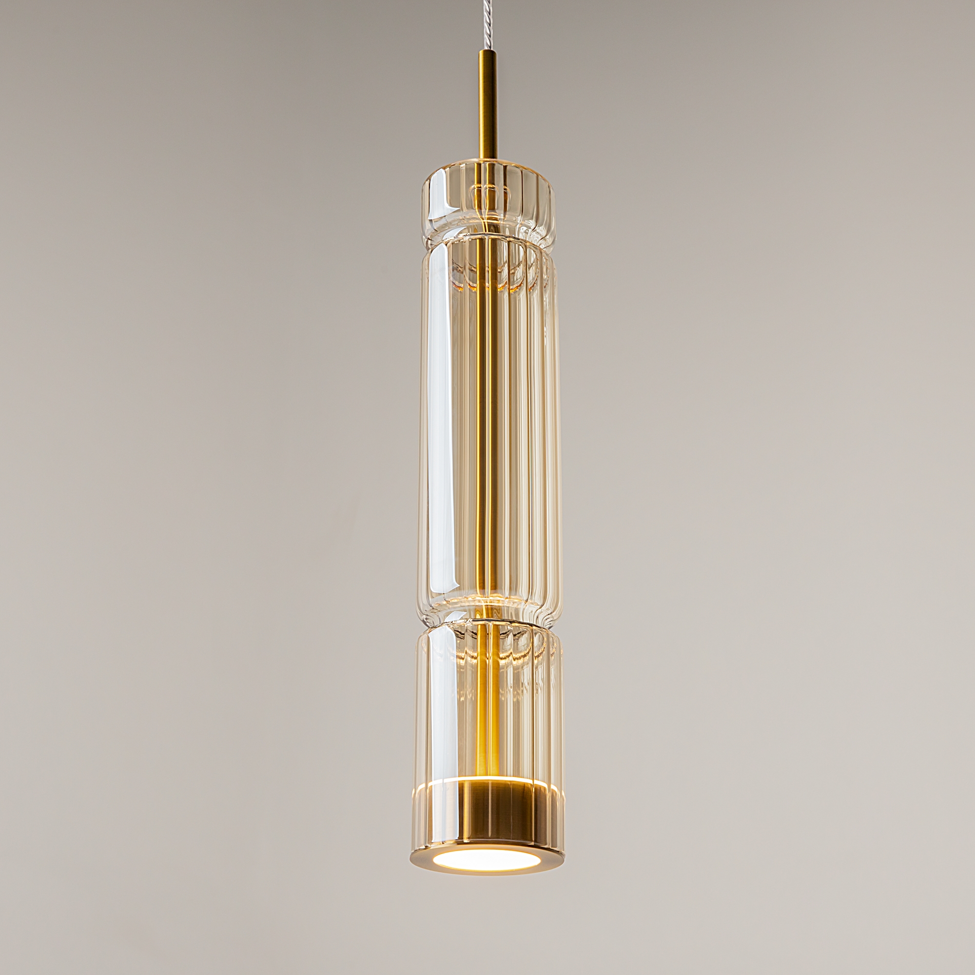 картинка Подвесной светильник Maytoni MOD272PL-L12BS3K1 магазин pro-decor.kz являющийся официальным дистрибьютором в Казахстане картинка Подвесной светильник Maytoni MOD272PL-L12BS3K1 от магазина pro-decor.kz