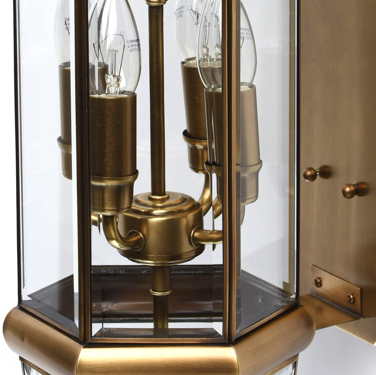 картинка Уличный настенный светильник Chiaro Мидос 802020504 от магазина pro-decor.kz