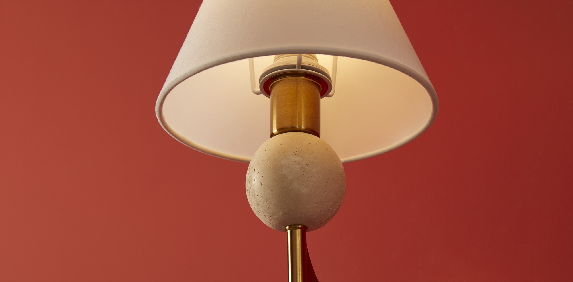 картинка Настенный светильник (бра) Freya FR2043WL-01BS от магазина pro-decor.kz