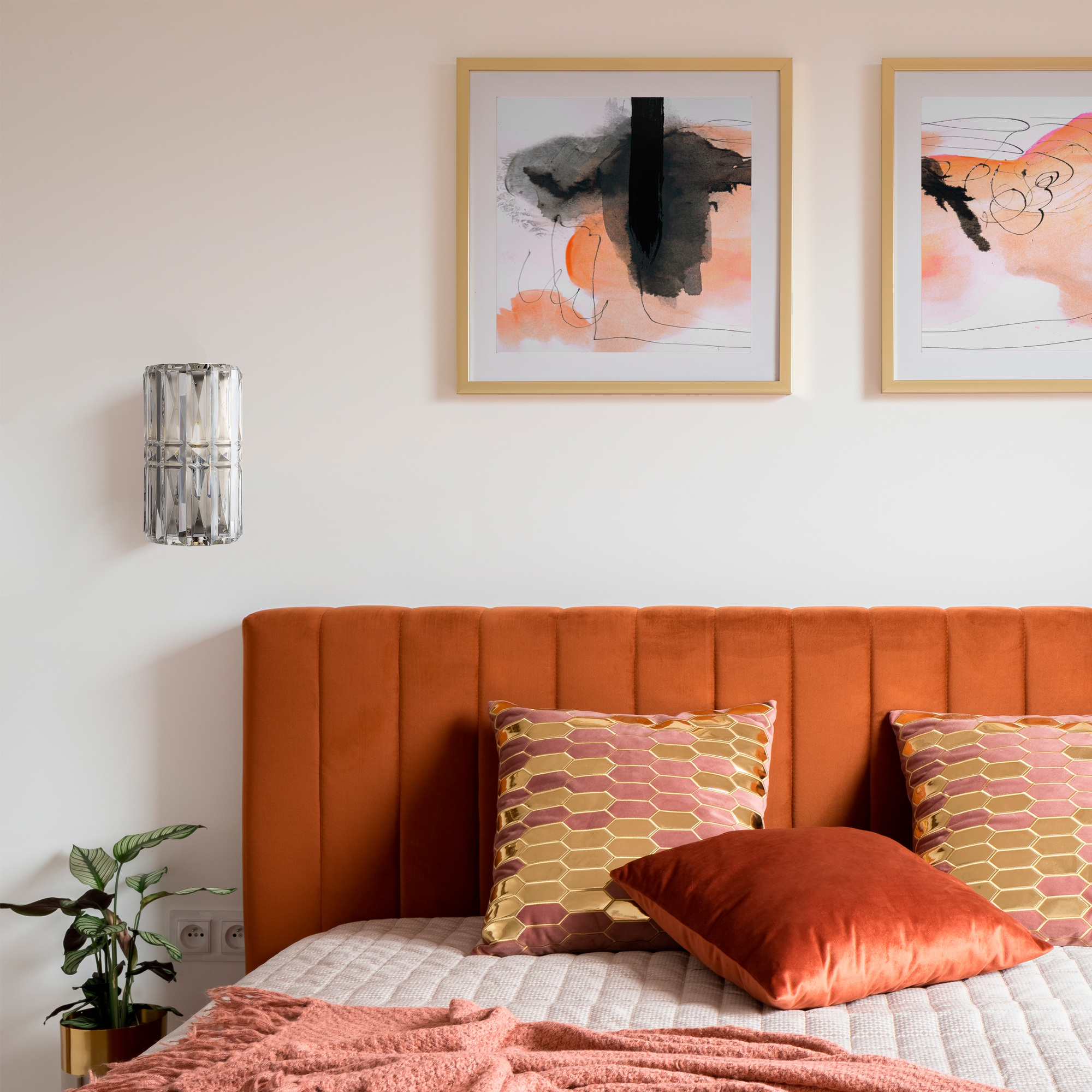 картинка Настенный светильник (бра) Maytoni MOD094WL-01CH от магазина pro-decor.kz