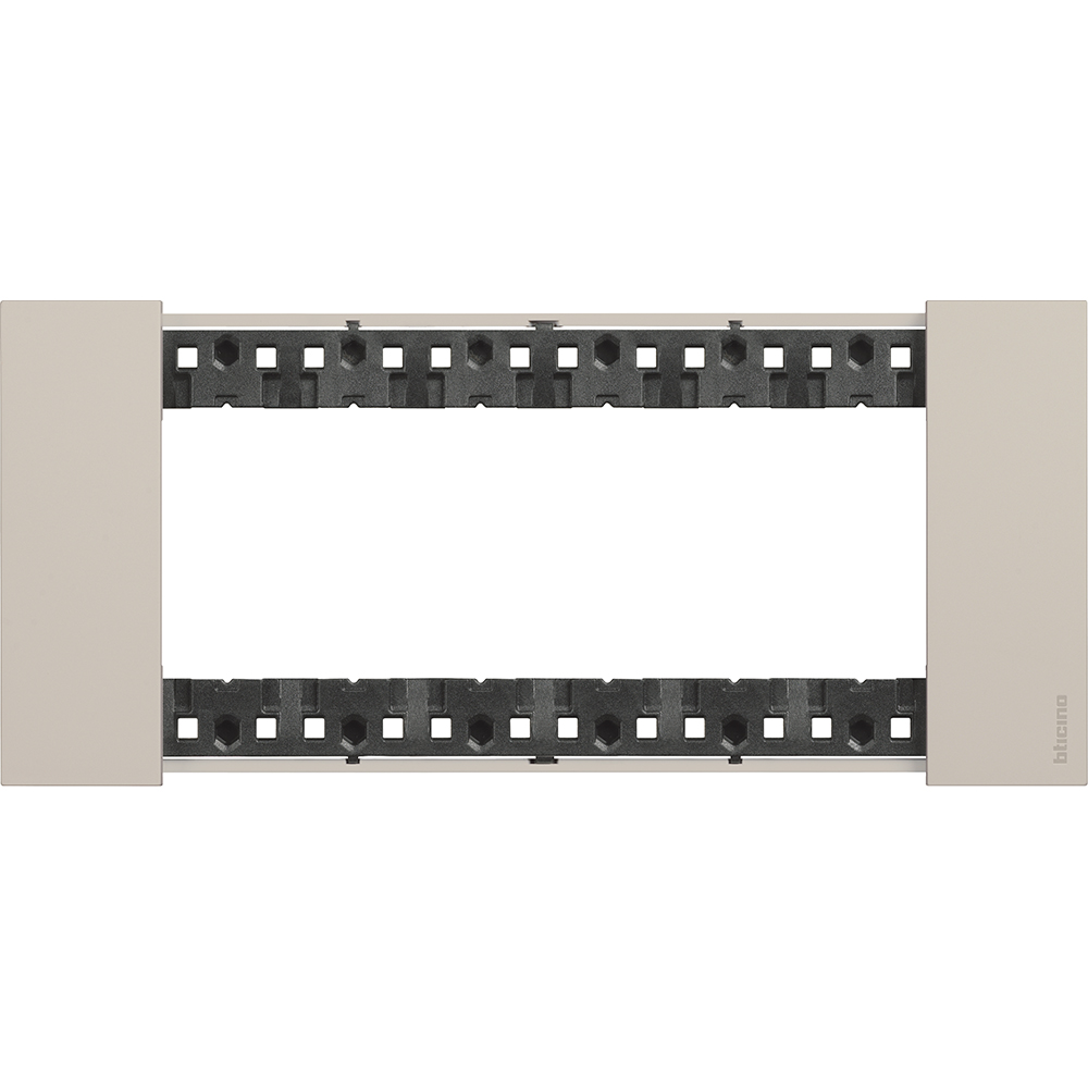 картинка Рамка на 1 пост, 6 модулей Legrand KA4806KM от магазина pro-decor.kz