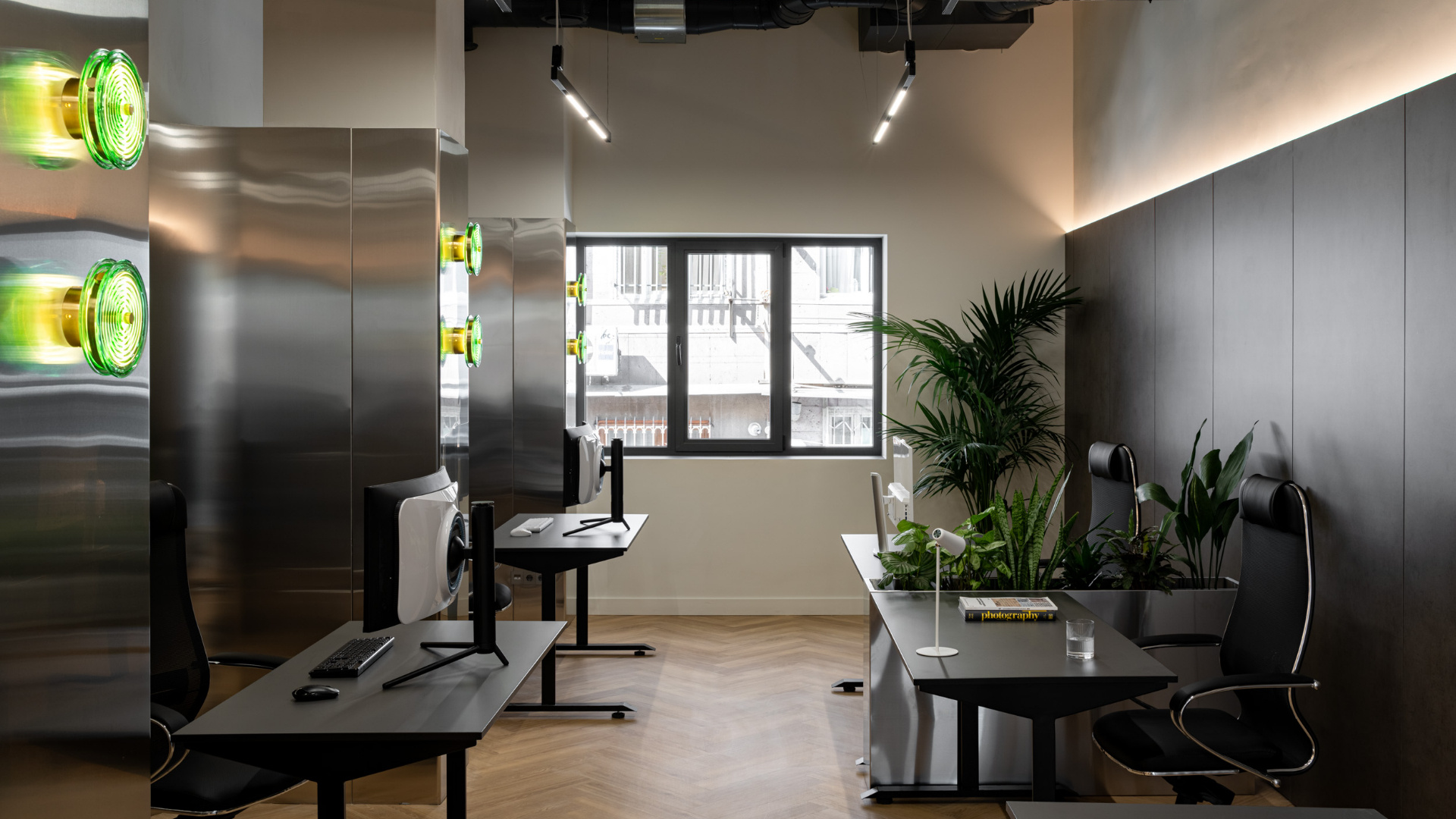 картинка Настенный светильник (бра) Freya FR5442WL-L7GN магазин pro-decor.kz являющийся официальным дистрибьютором в Казахстане картинка Настенный светильник (бра) Freya FR5442WL-L7GN от магазина pro-decor.kz