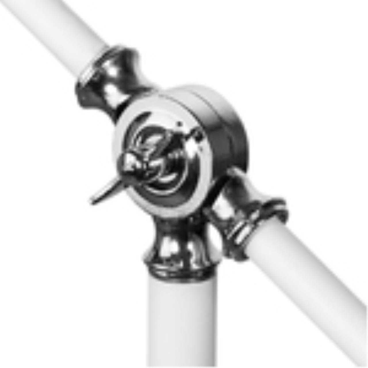 картинка Торшер Arte Lamp Braccio A2054PN-1WH от магазина pro-decor.kz