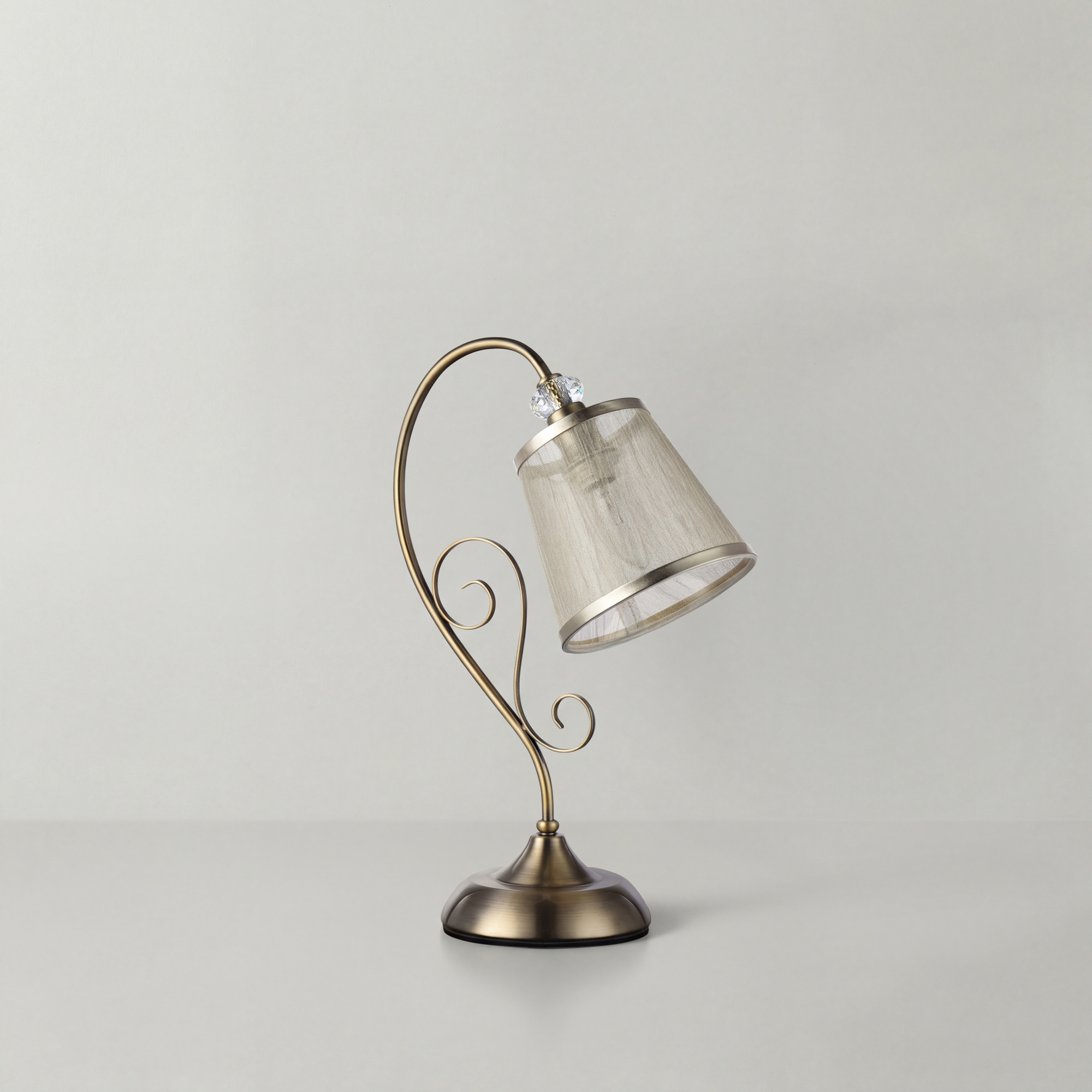 картинка Настольная лампа Freya Driana FR2405-TL-01-BZ магазин pro-decor.kz являющийся официальным дистрибьютором в Казахстане картинка Настольная лампа Freya Driana FR2405-TL-01-BZ от магазина pro-decor.kz