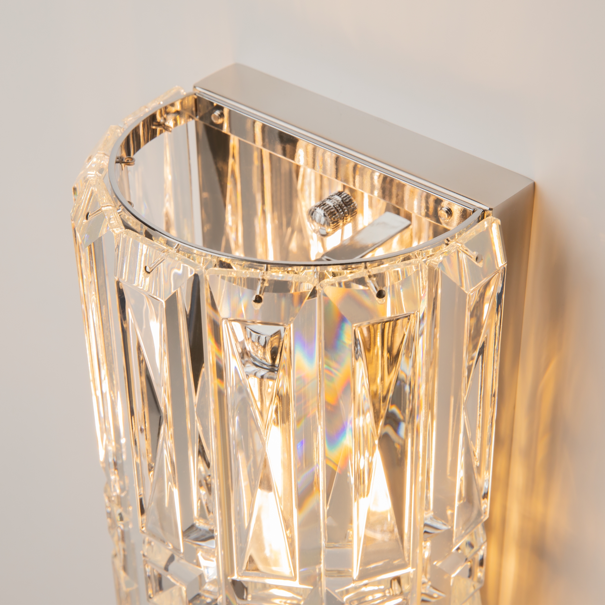 картинка Настенный светильник (бра) Maytoni MOD094WL-01CH от магазина pro-decor.kz