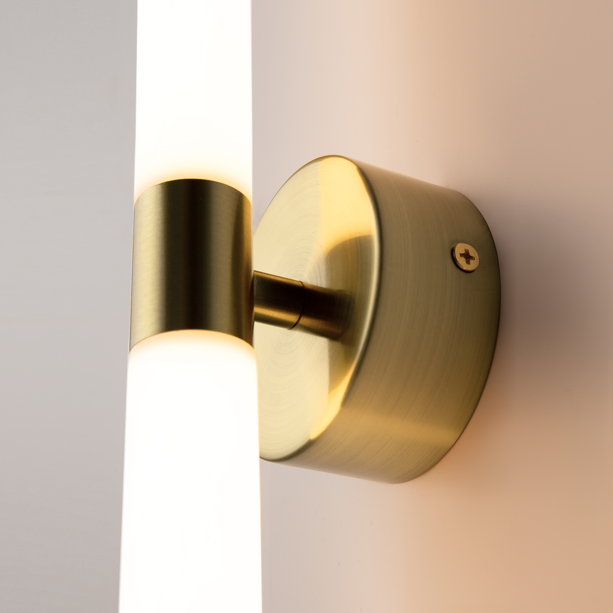 картинка Настенный светильник (бра) Maytoni MOD106WL-L16G3K от магазина pro-decor.kz