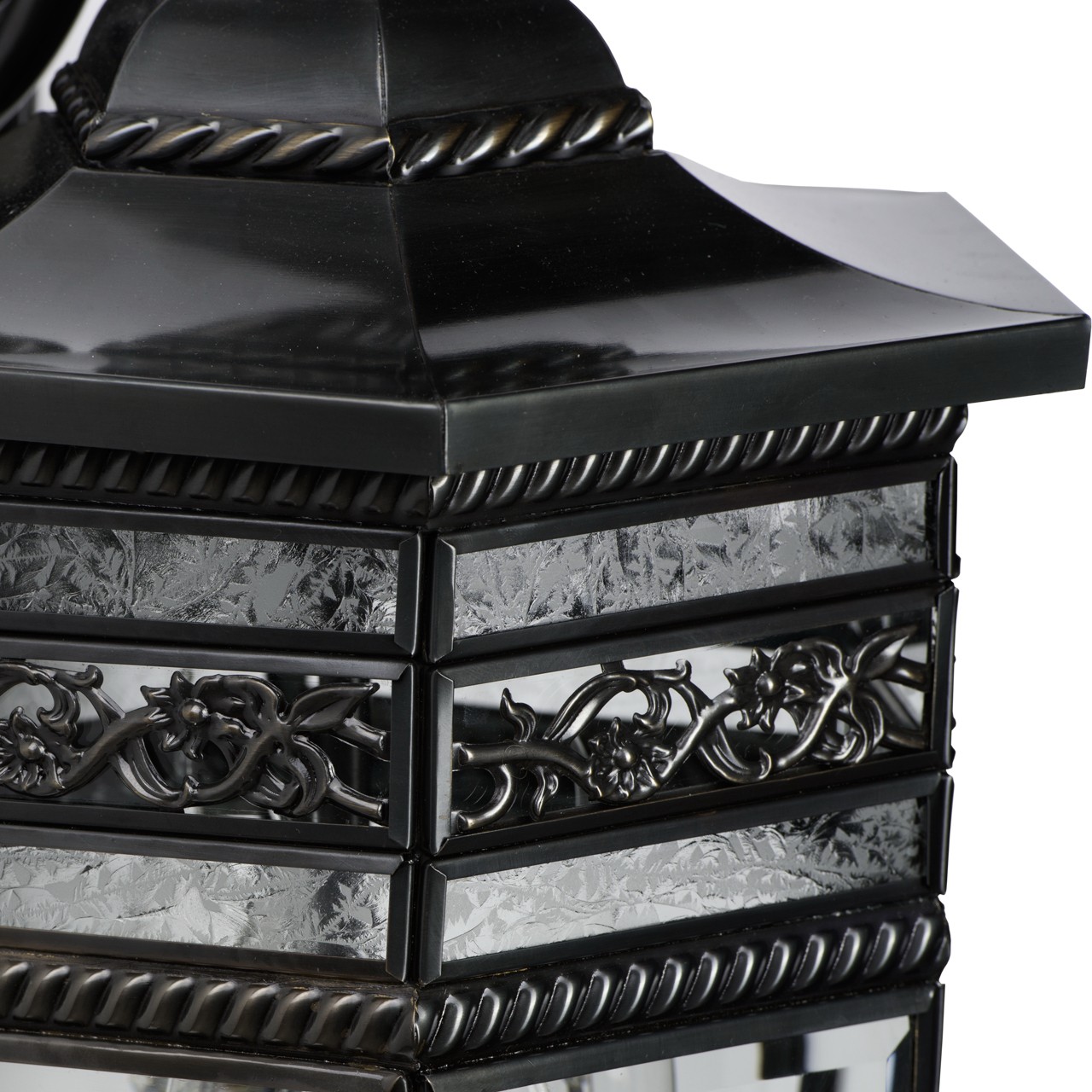 картинка Уличный настенный светильник Chiaro Корсо 2 801020603 от магазина pro-decor.kz