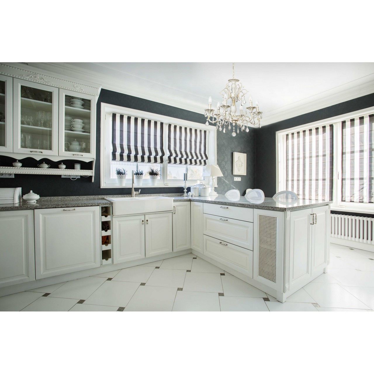 картинка Подвесная люстра MW-Light Свеча 301014706 от магазина pro-decor.kz