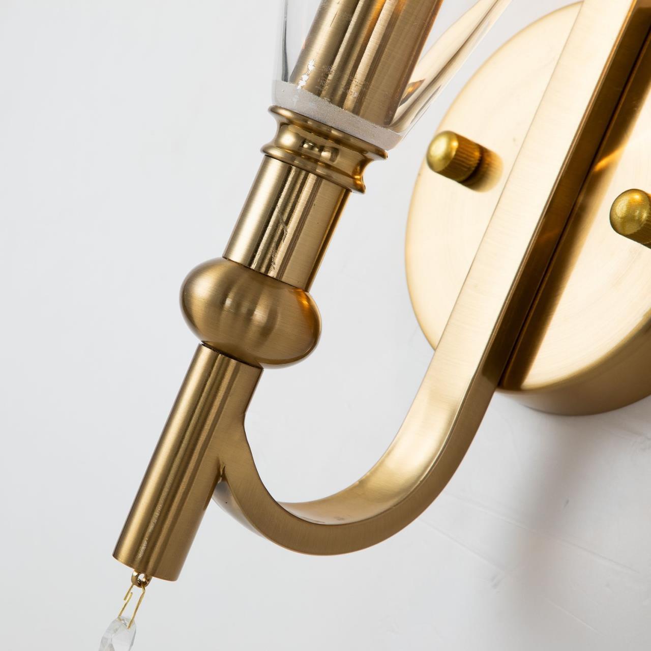 картинка Бра Favourite Lyra 2968-1W от магазина pro-decor.kz