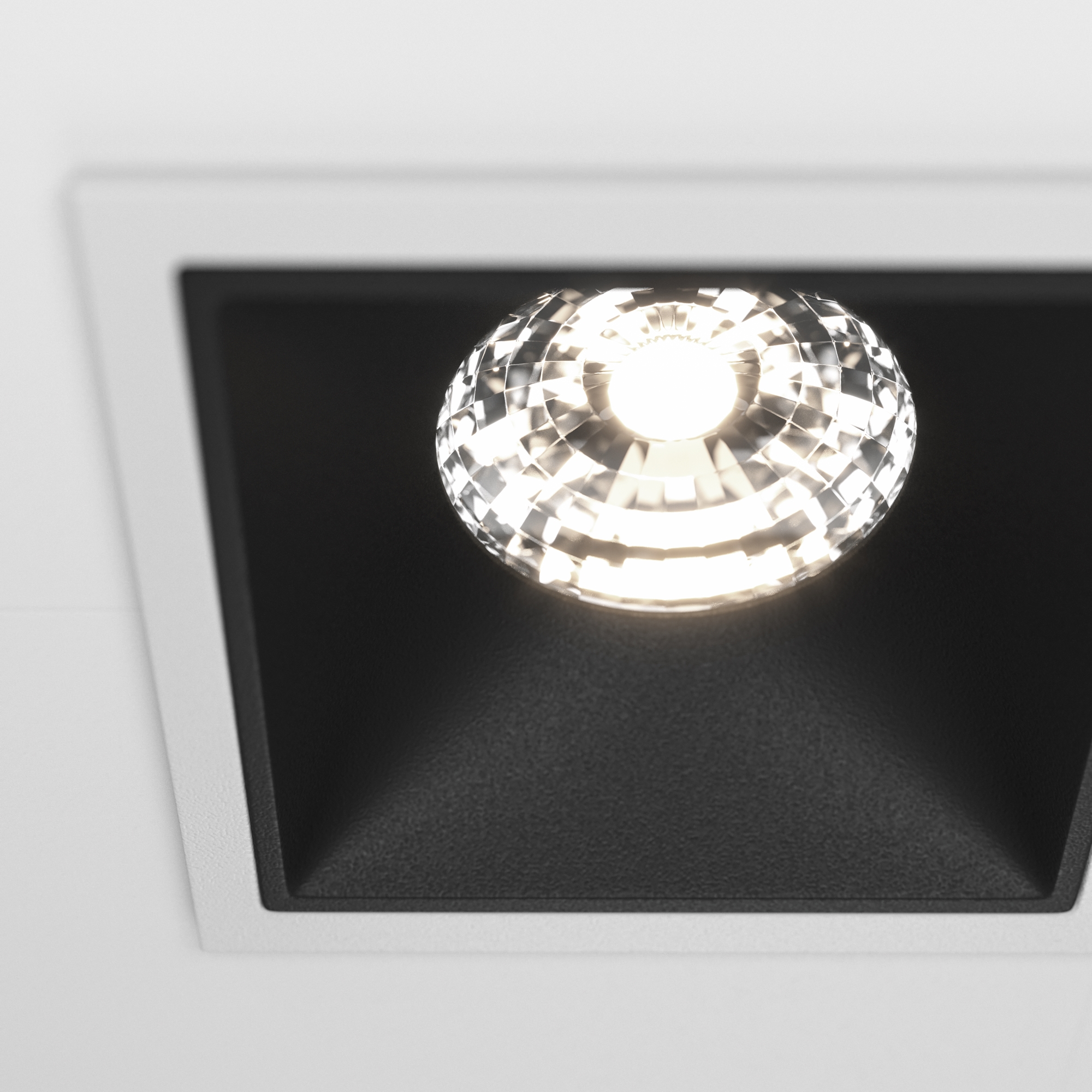 картинка Встраиваемый светильник Technical DL043-02-15W4K-SQ-WB от магазина pro-decor.kz