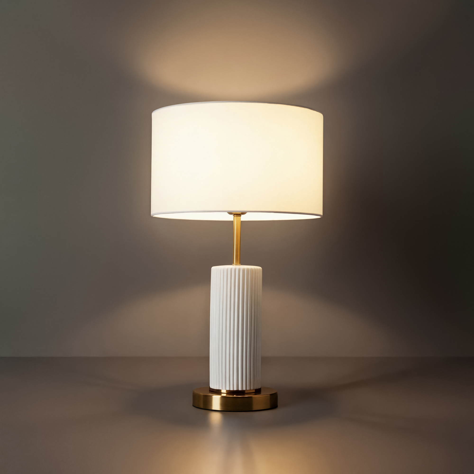 картинка Настольный светильник Freya FR5491TL-01BS магазин pro-decor.kz являющийся официальным дистрибьютором в Казахстане картинка Настольный светильник Freya FR5491TL-01BS от магазина pro-decor.kz