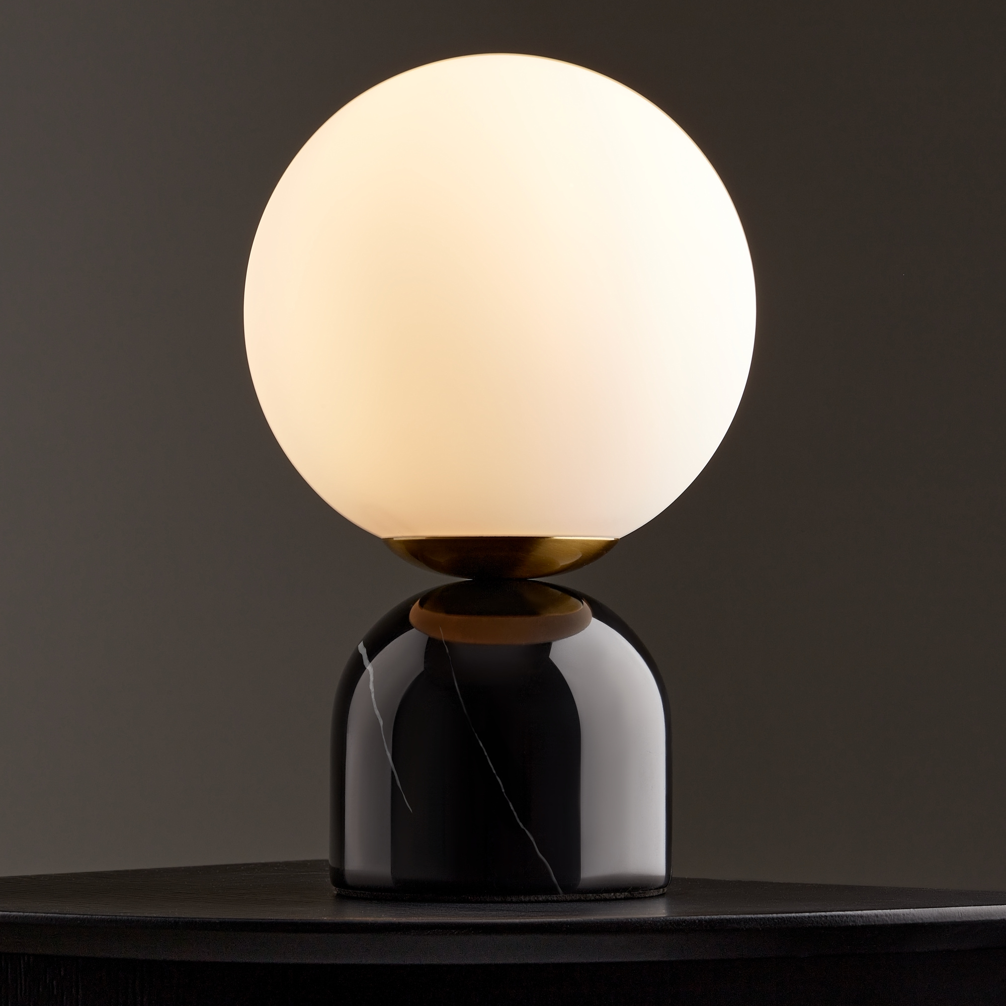 картинка Настольный светильник Freya FR5288TL-01B1 магазин pro-decor.kz являющийся официальным дистрибьютором в Казахстане картинка Настольный светильник Freya FR5288TL-01B1 от магазина pro-decor.kz