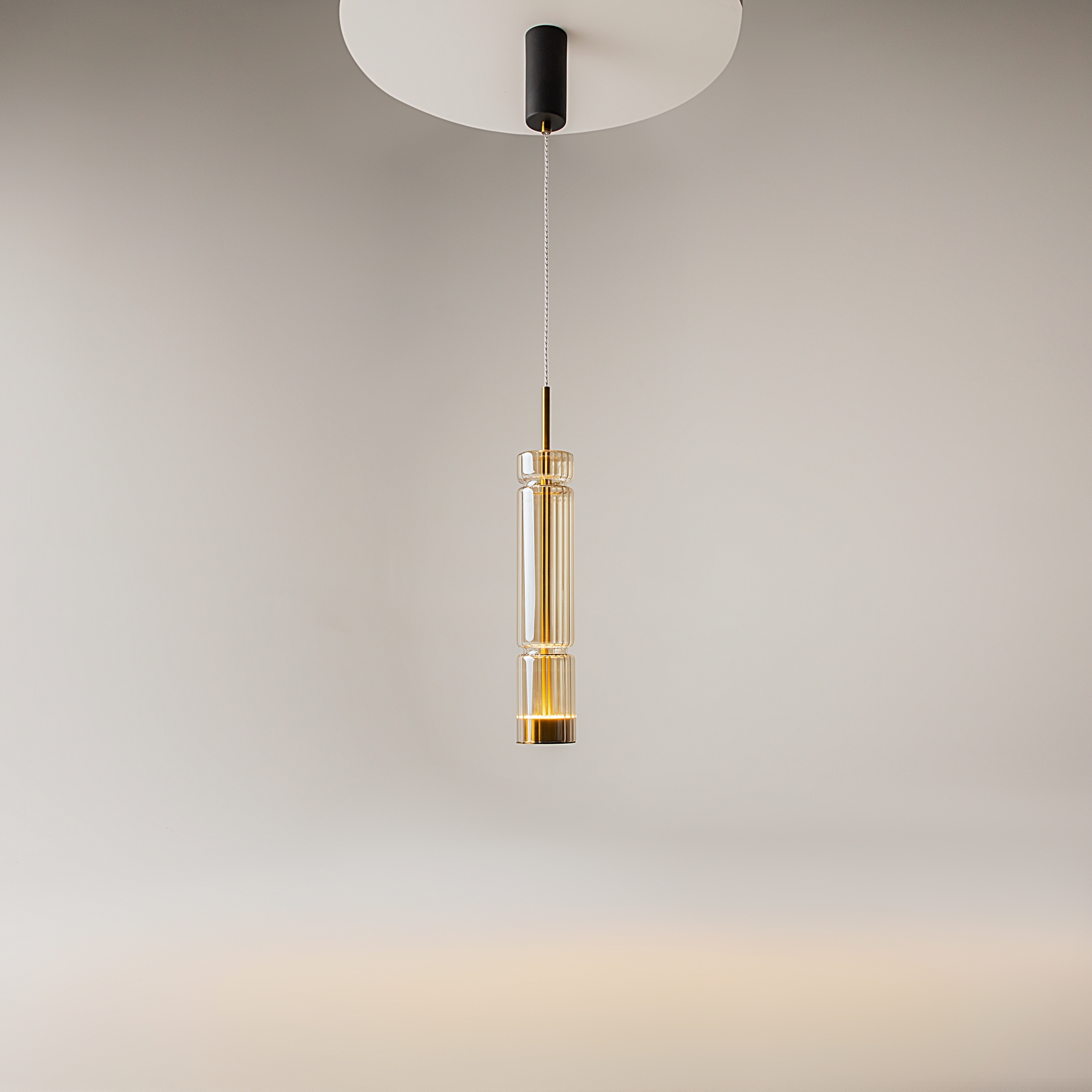 картинка Подвесной светильник Maytoni MOD272PL-L12BS3K1 магазин pro-decor.kz являющийся официальным дистрибьютором в Казахстане картинка Подвесной светильник Maytoni MOD272PL-L12BS3K1 от магазина pro-decor.kz