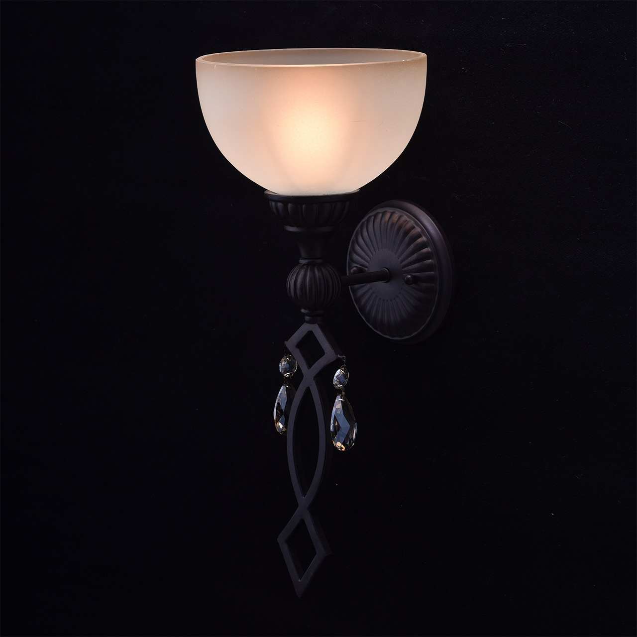 картинка Бра Chiaro Айвенго 382020301 от магазина pro-decor.kz