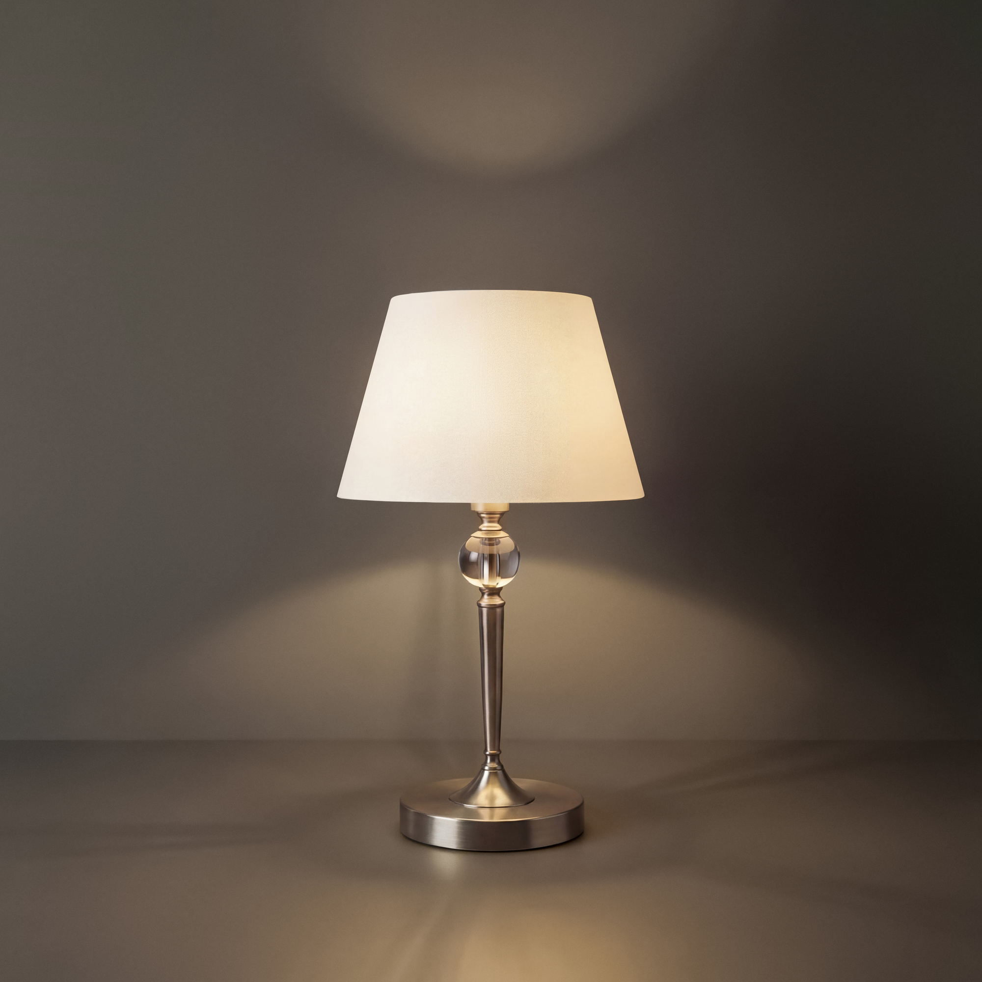 картинка Настольный светильник Freya FR2190TL-01N от магазина pro-decor.kz